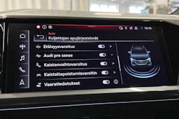 valkoinen Audi Q4 e-tron 2024 kuva 23.