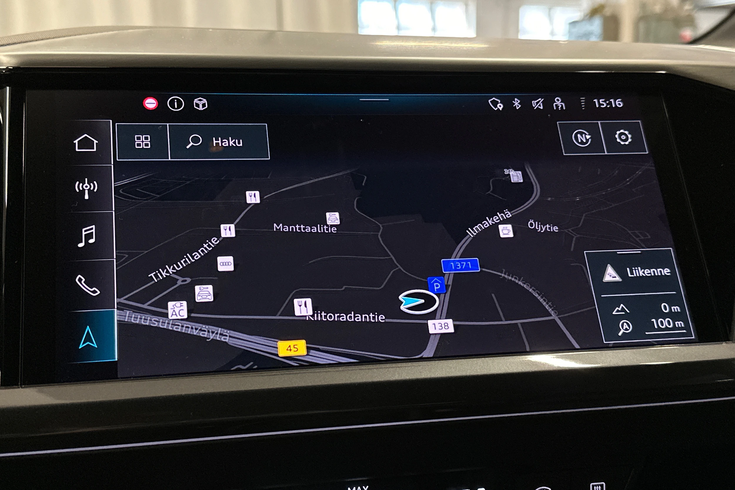 valkoinen Audi Q4 e-tron 2024 kuva 25.