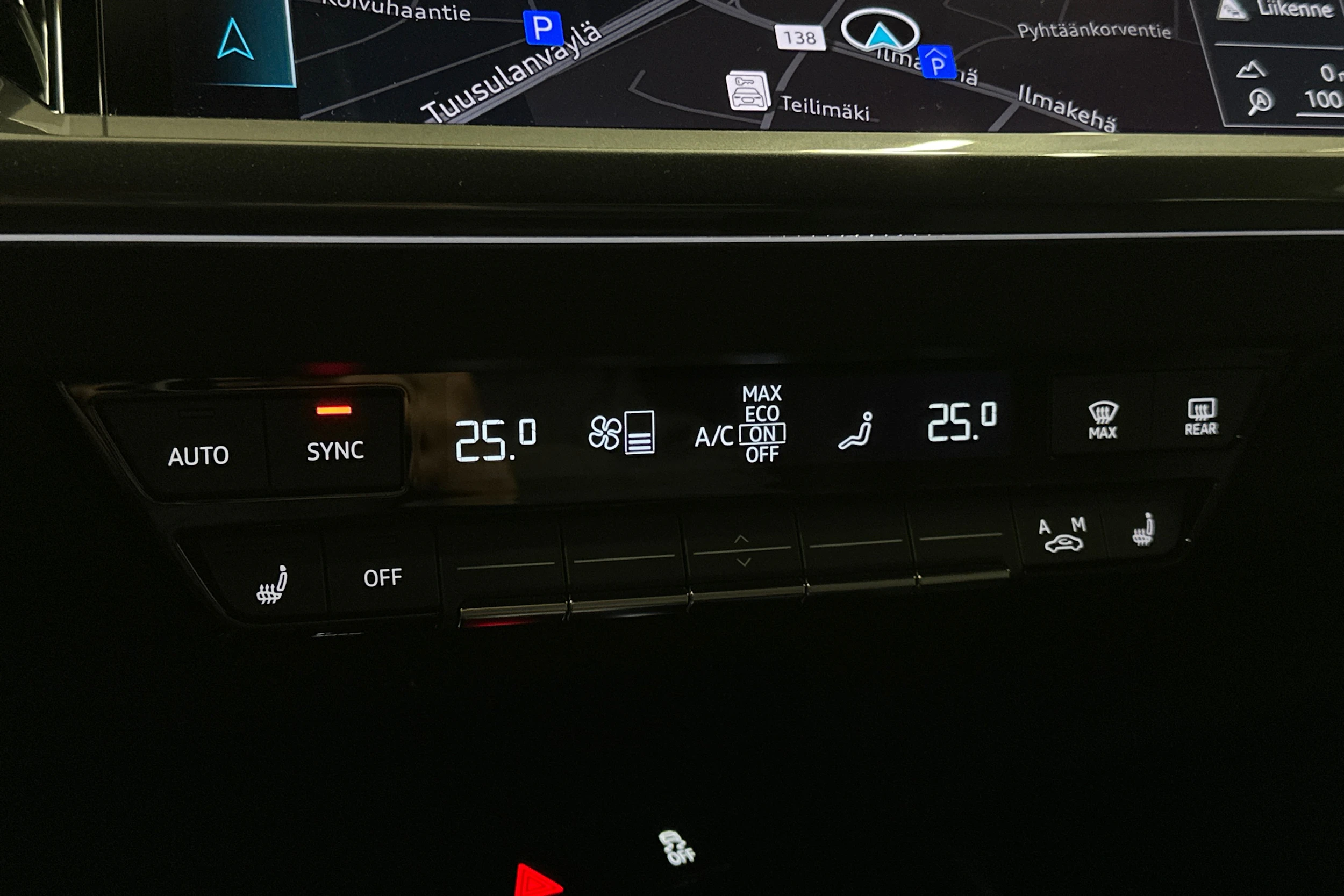 valkoinen Audi Q4 e-tron 2024 kuva 26.