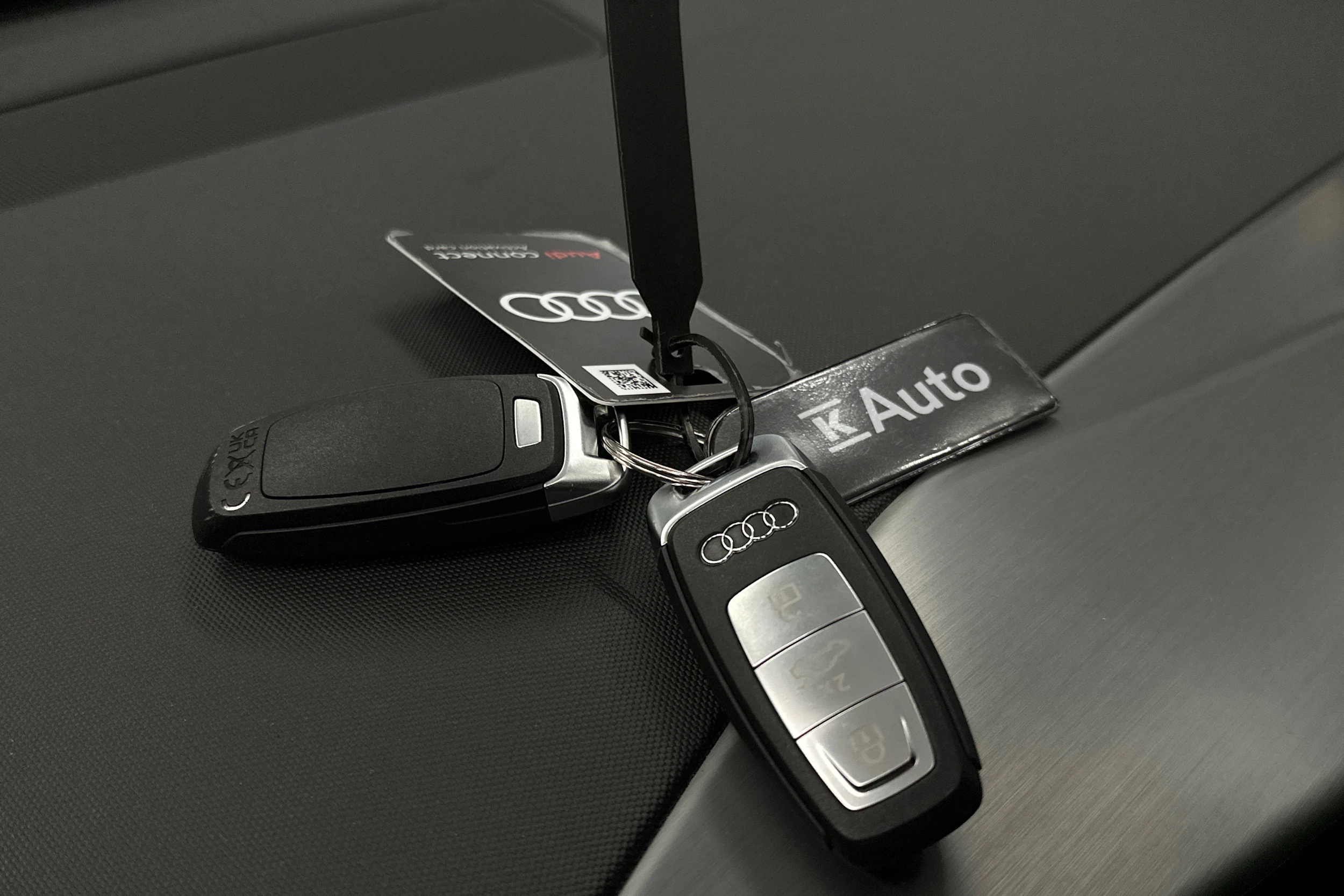 valkoinen Audi Q4 e-tron 2024 kuva 29.