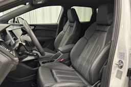 valkoinen Audi Q4 e-tron 2024 kuva 15.