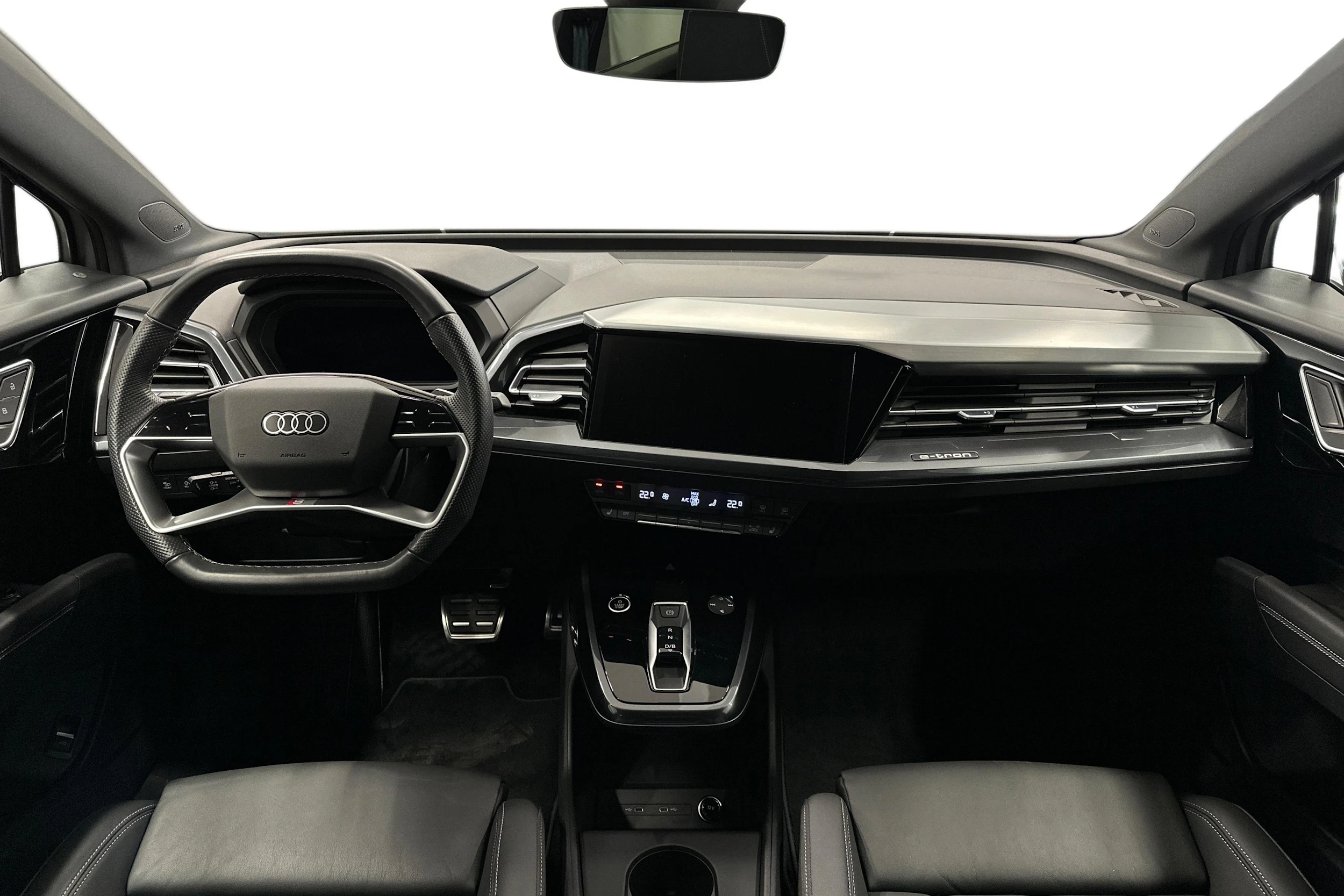 harmaa Audi Q4 e-tron 2024 kuva 7.