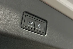 harmaa Audi Q4 e-tron 2024 kuva 12.