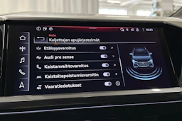 harmaa Audi Q4 e-tron 2024 kuva 23.