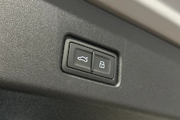 harmaa Audi Q4 e-tron 2024 kuva 12.