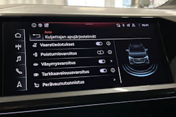 harmaa Audi Q4 e-tron 2024 kuva 24.