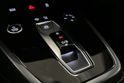 harmaa Audi Q4 e-tron 2024 kuva 27.