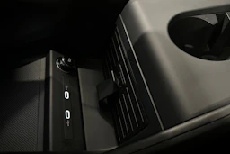 harmaa Audi Q4 e-tron 2024 kuva 28.