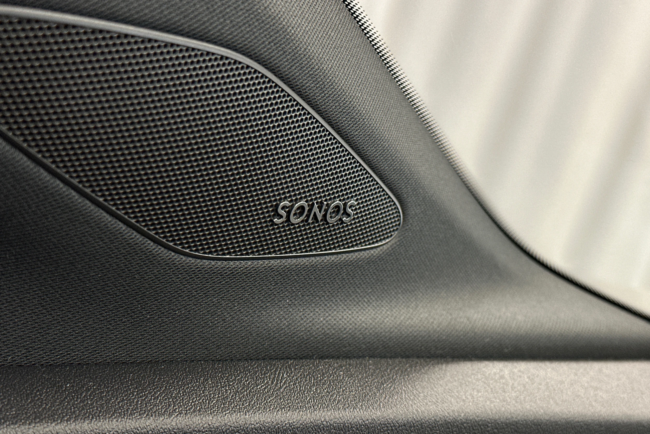 harmaa Audi Q4 e-tron 2024 kuva 29.