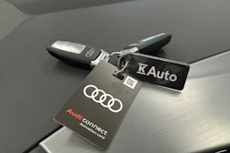 harmaa Audi Q4 e-tron 2024 kuva 30.