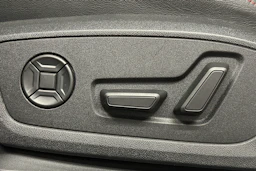 harmaa Audi Q4 e-tron 2024 kuva 15.