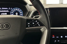 harmaa Audi Q4 e-tron 2024 kuva 20.