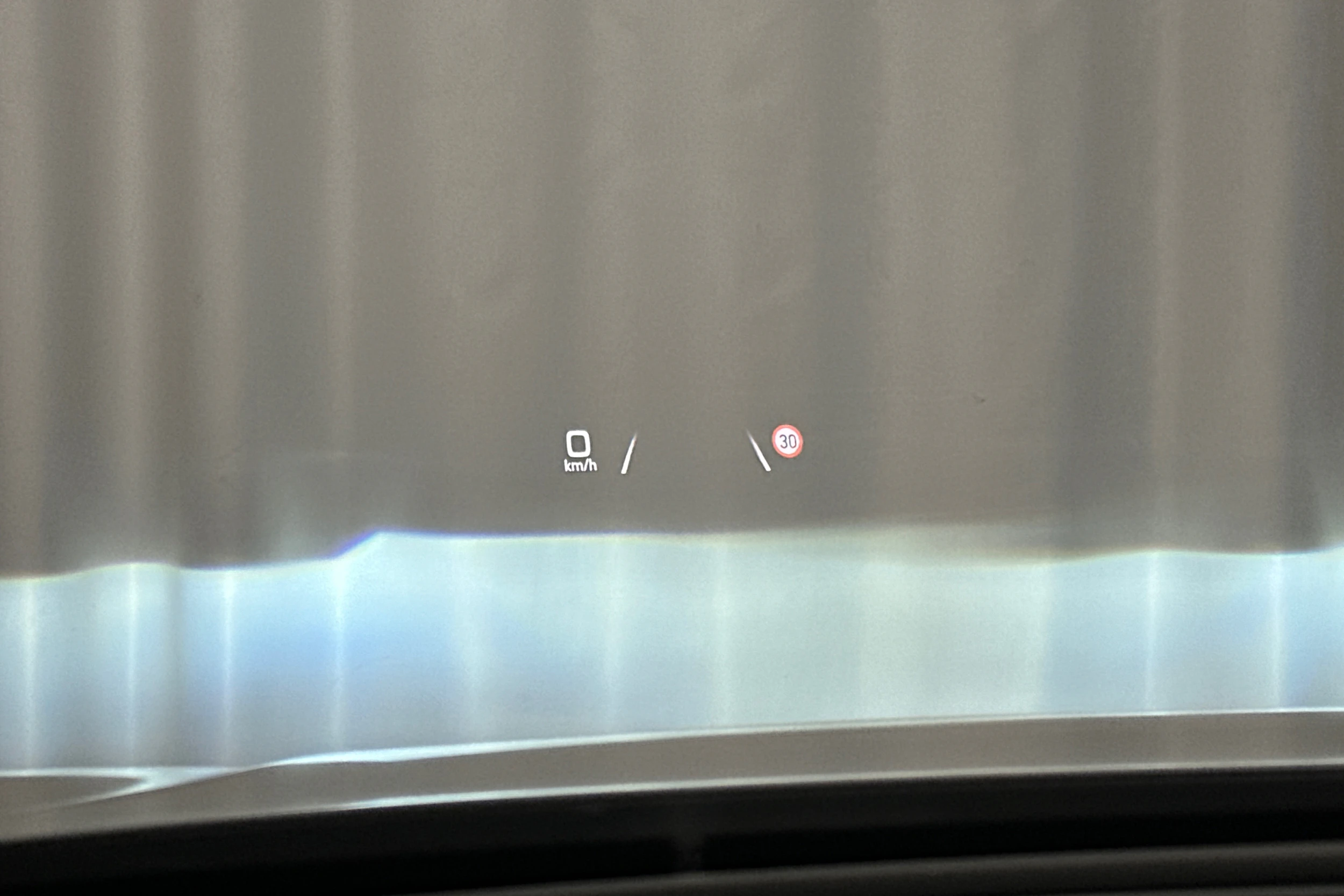 harmaa Audi Q4 e-tron 2024 kuva 22.