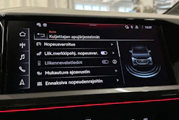 harmaa Audi Q4 e-tron 2024 kuva 26.