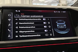 harmaa Audi Q4 e-tron 2024 kuva 28.