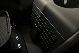 harmaa Audi Q4 e-tron 2024 kuva 31.