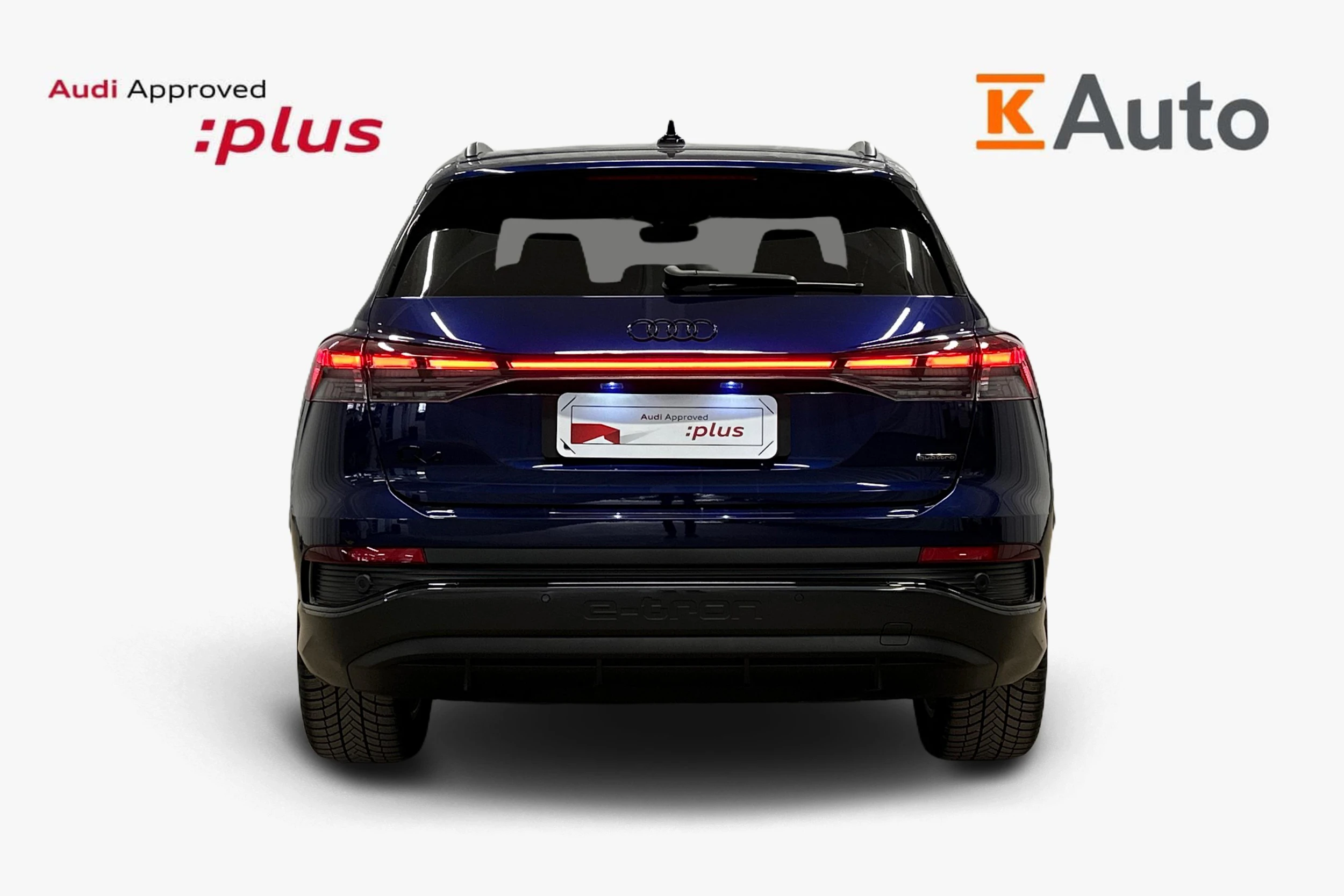 sininen Audi Q4 e-tron 2024 kuva 3.
