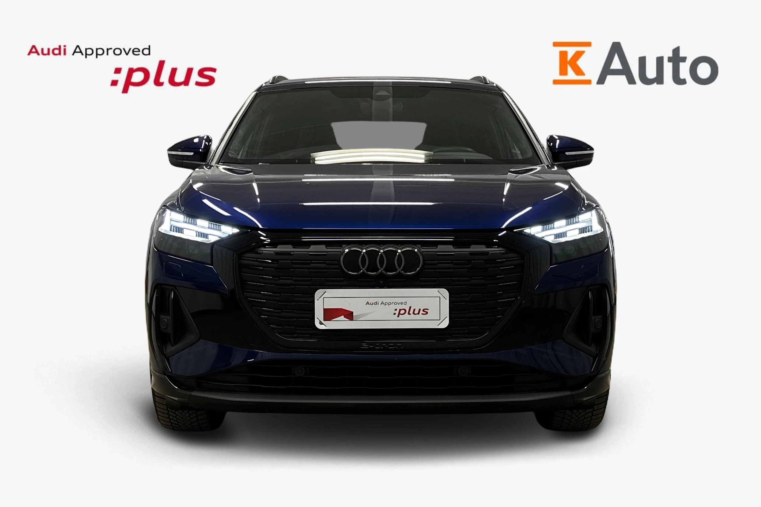 sininen Audi Q4 e-tron 2024 kuva 4.