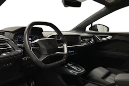 sininen Audi Q4 e-tron 2024 kuva 6.