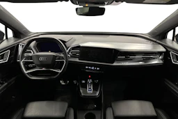 sininen Audi Q4 e-tron 2024 kuva 7.