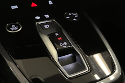 sininen Audi Q4 e-tron 2024 kuva 27.