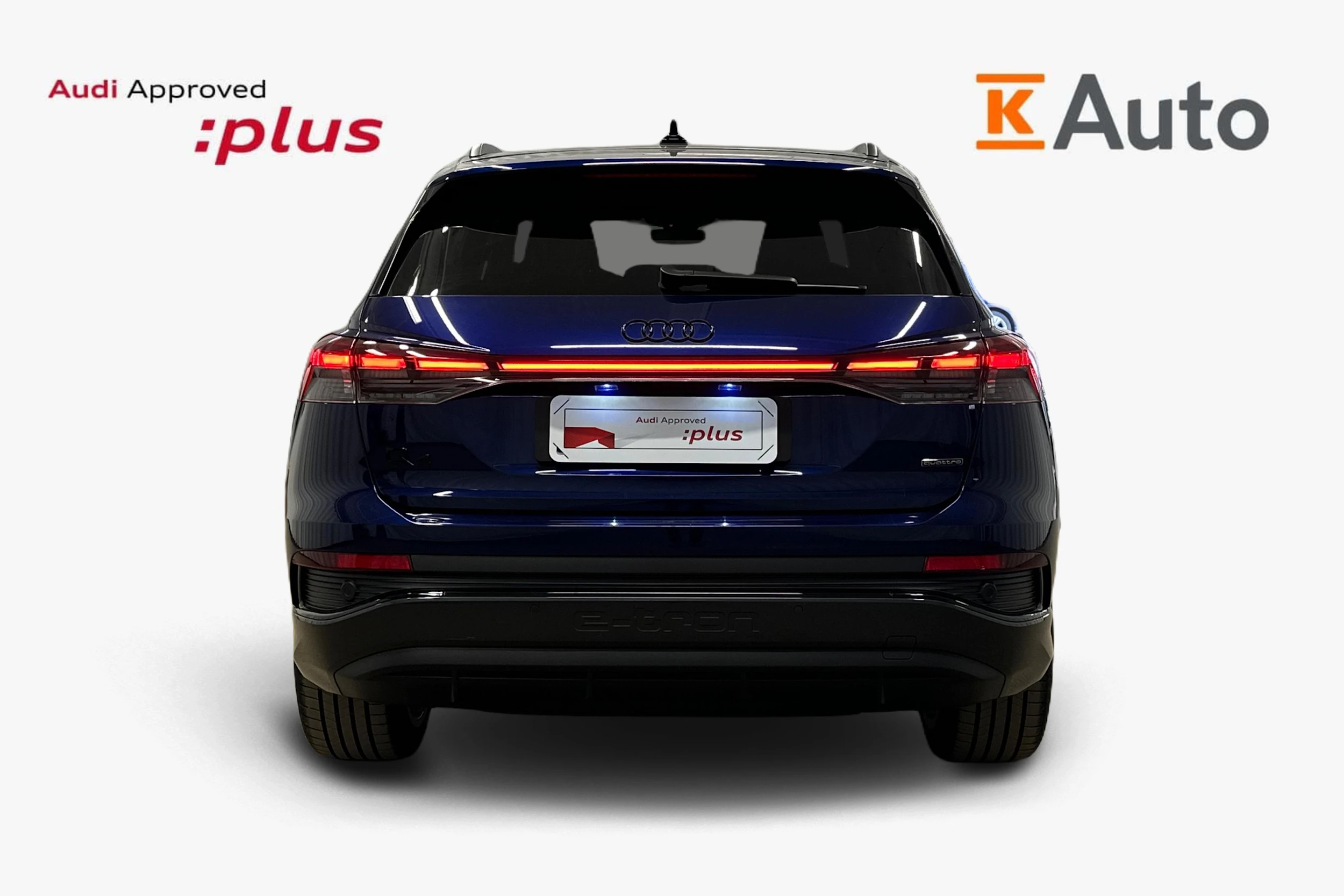 sininen Audi Q4 e-tron 2024 kuva 3.