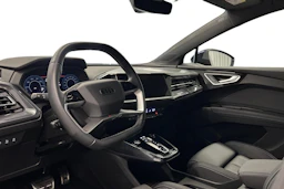sininen Audi Q4 e-tron 2024 kuva 6.