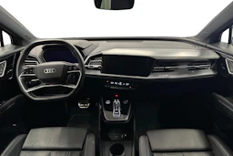 sininen Audi Q4 e-tron 2024 kuva 7.
