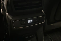 sininen Audi Q4 e-tron 2024 kuva 14.