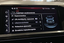 sininen Audi Q4 e-tron 2024 kuva 22.