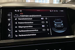 sininen Audi Q4 e-tron 2024 kuva 24.