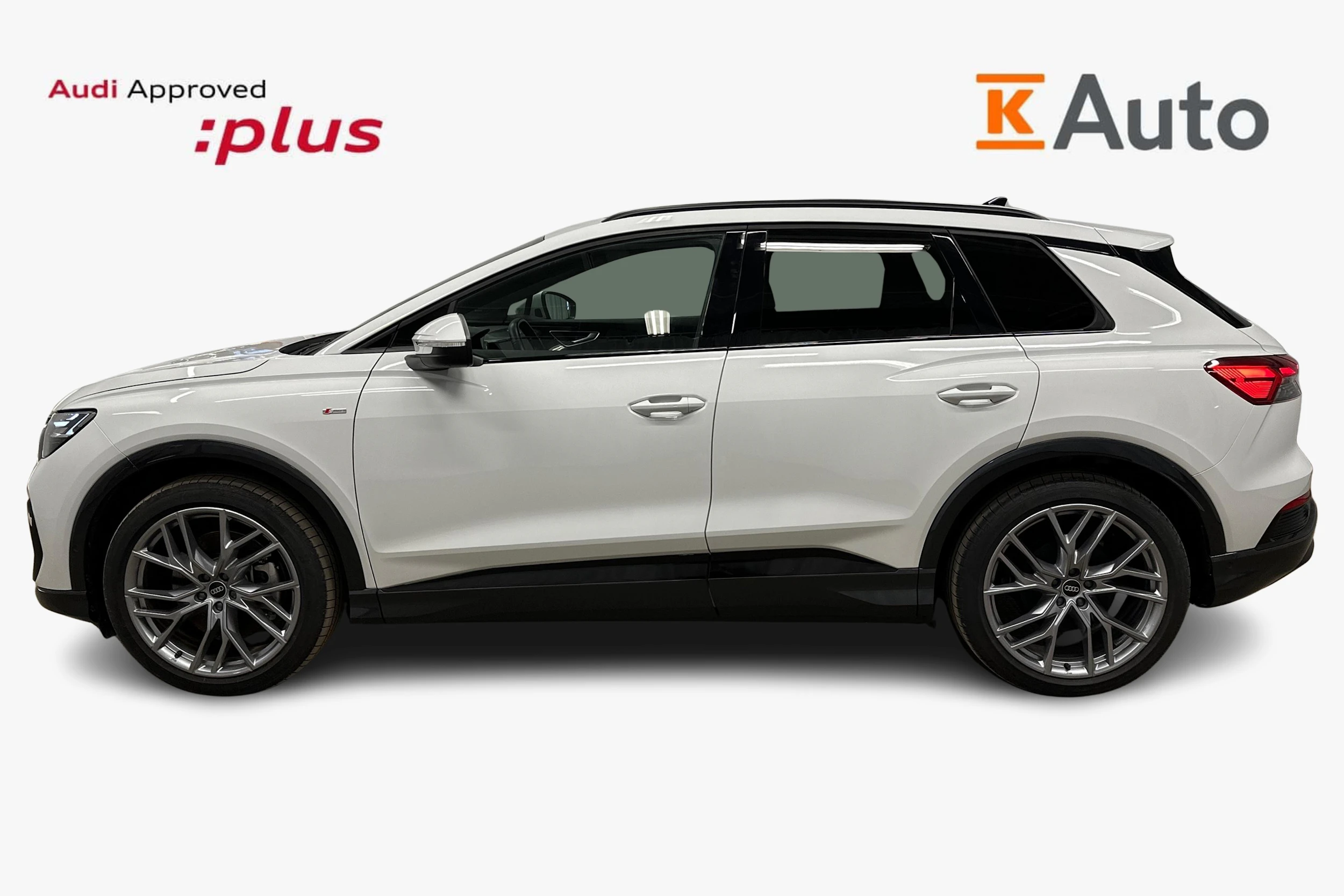 valkoinen Audi Q4 e-tron 2024 kuva 5.