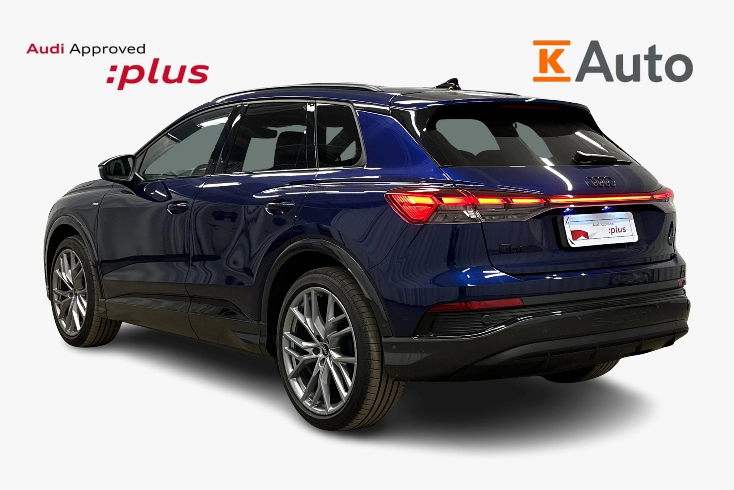 sininen Audi Q4 e-tron 2024 kuva 2.