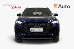 sininen Audi Q4 e-tron 2024 kuva 4.
