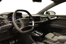 sininen Audi Q4 e-tron 2024 kuva 6.