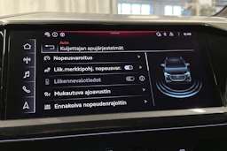 sininen Audi Q4 e-tron 2024 kuva 22.