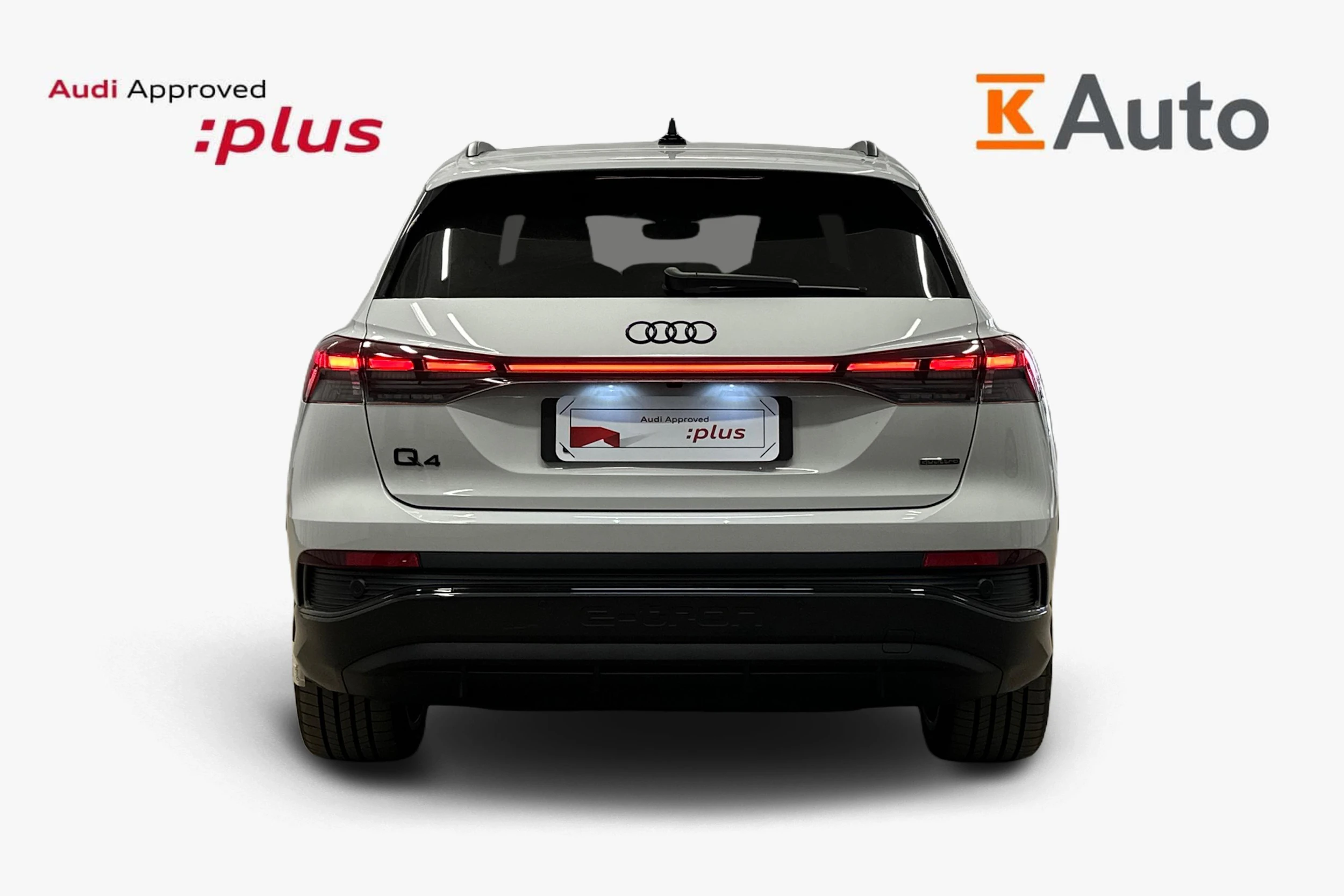 valkoinen Audi Q4 e-tron 2024 kuva 3.