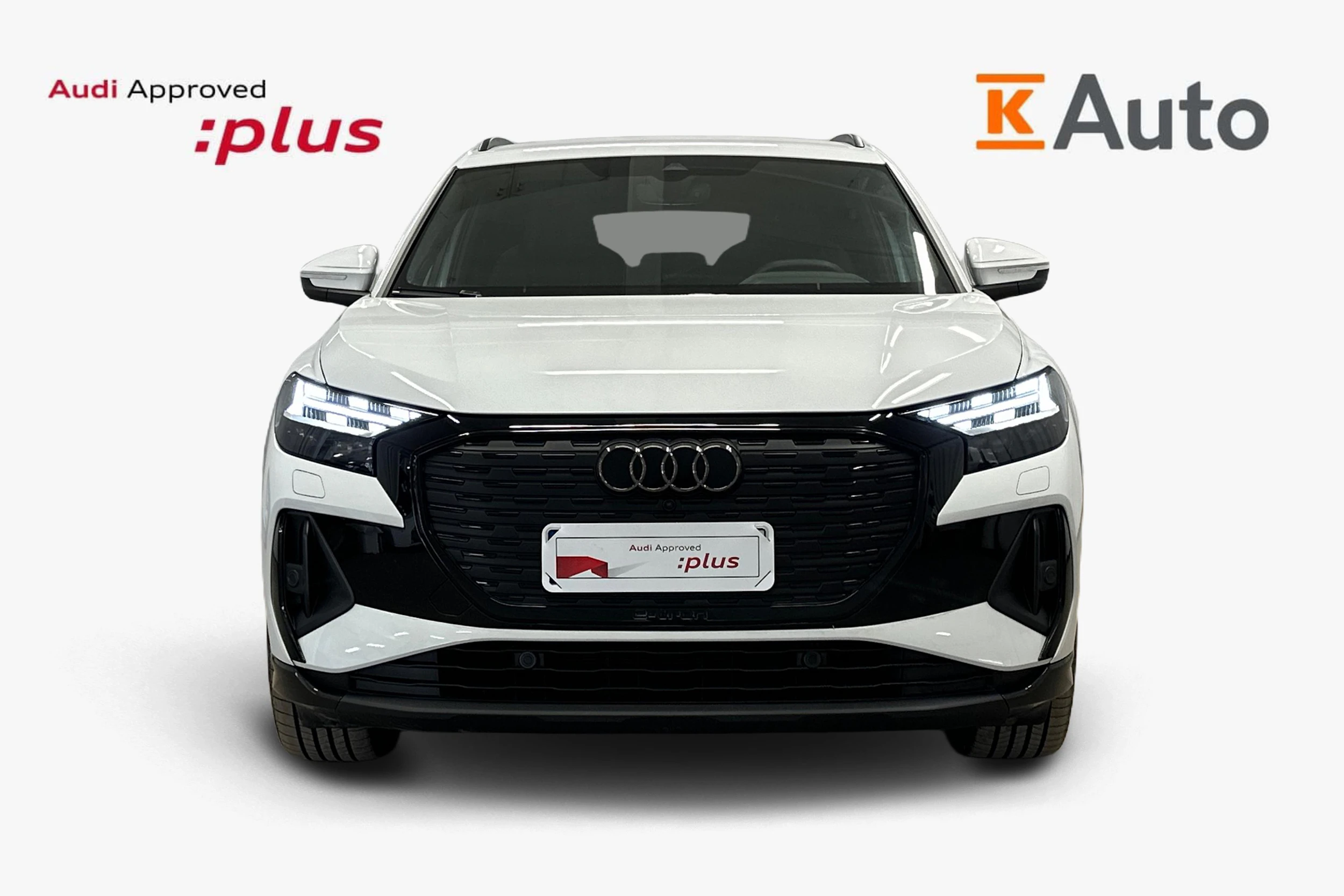 valkoinen Audi Q4 e-tron 2024 kuva 4.