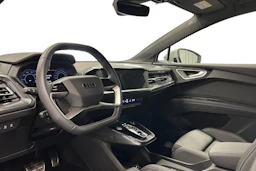 valkoinen Audi Q4 e-tron 2024 kuva 6.
