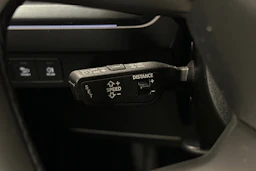 valkoinen Audi Q4 e-tron 2024 kuva 19.