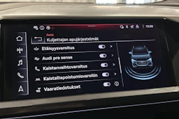 valkoinen Audi Q4 e-tron 2024 kuva 23.