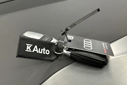 valkoinen Audi Q4 e-tron 2024 kuva 28.