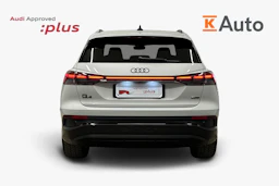 valkoinen Audi Q4 e-tron 2024 kuva 3.