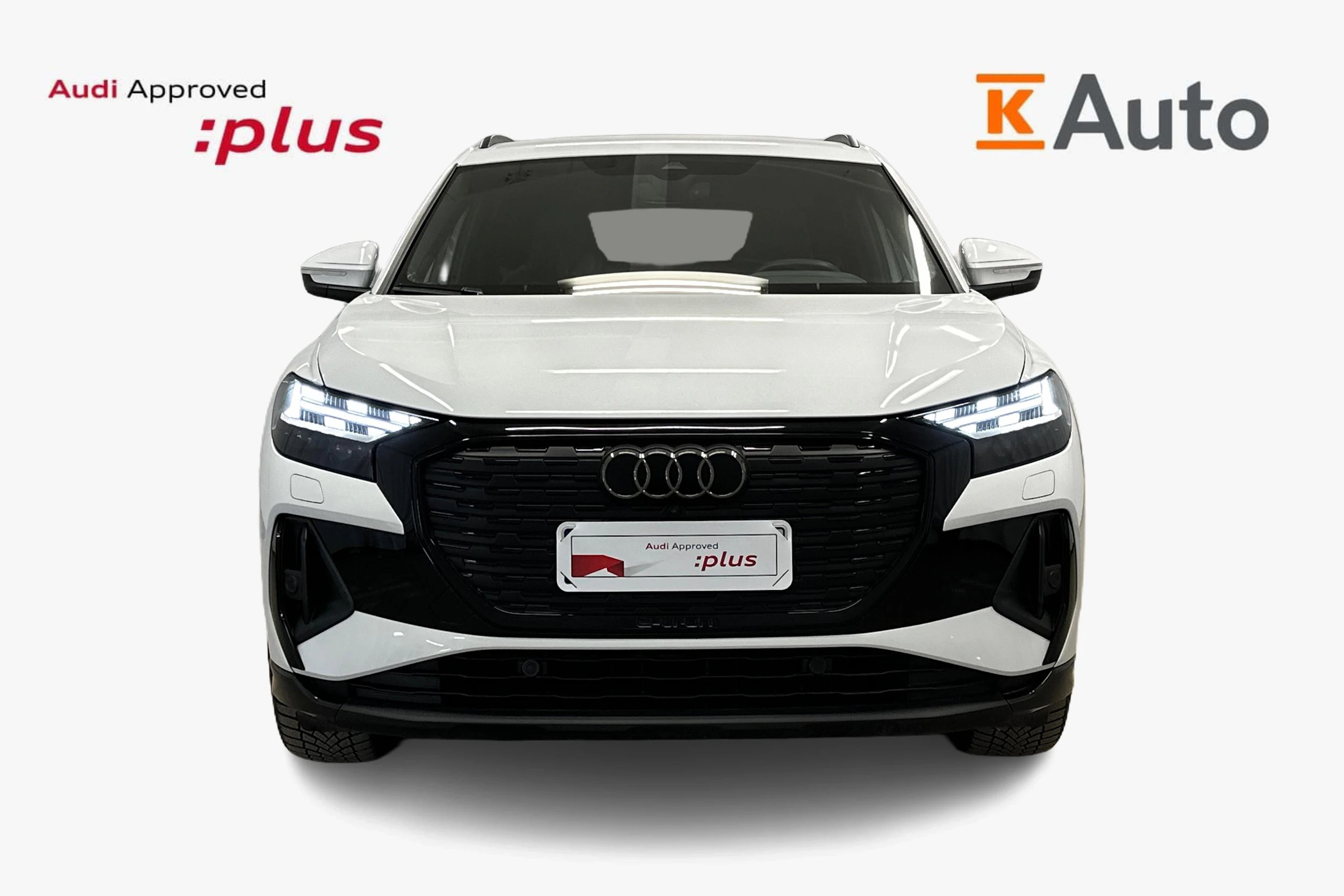 valkoinen Audi Q4 e-tron 2024 kuva 4.
