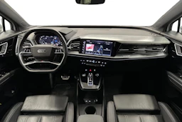 valkoinen Audi Q4 e-tron 2024 kuva 7.