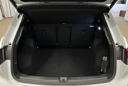 valkoinen Audi Q4 e-tron 2024 kuva 11.