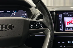 valkoinen Audi Q4 e-tron 2024 kuva 18.