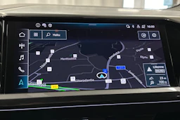 valkoinen Audi Q4 e-tron 2024 kuva 21.