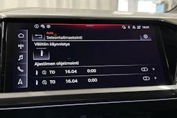 valkoinen Audi Q4 e-tron 2024 kuva 23.