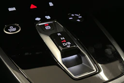 valkoinen Audi Q4 e-tron 2024 kuva 29.